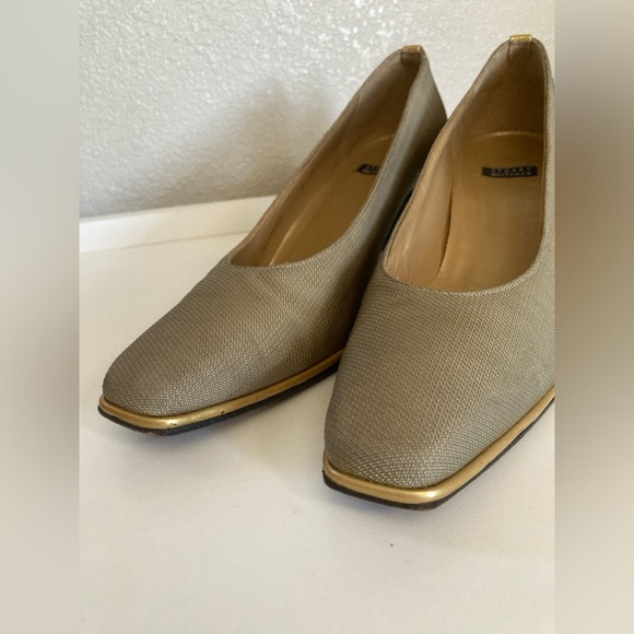 STUART WEITZMAN Beige Taupe Square Toe Heels Womens 8B - Picture 4 of 7
